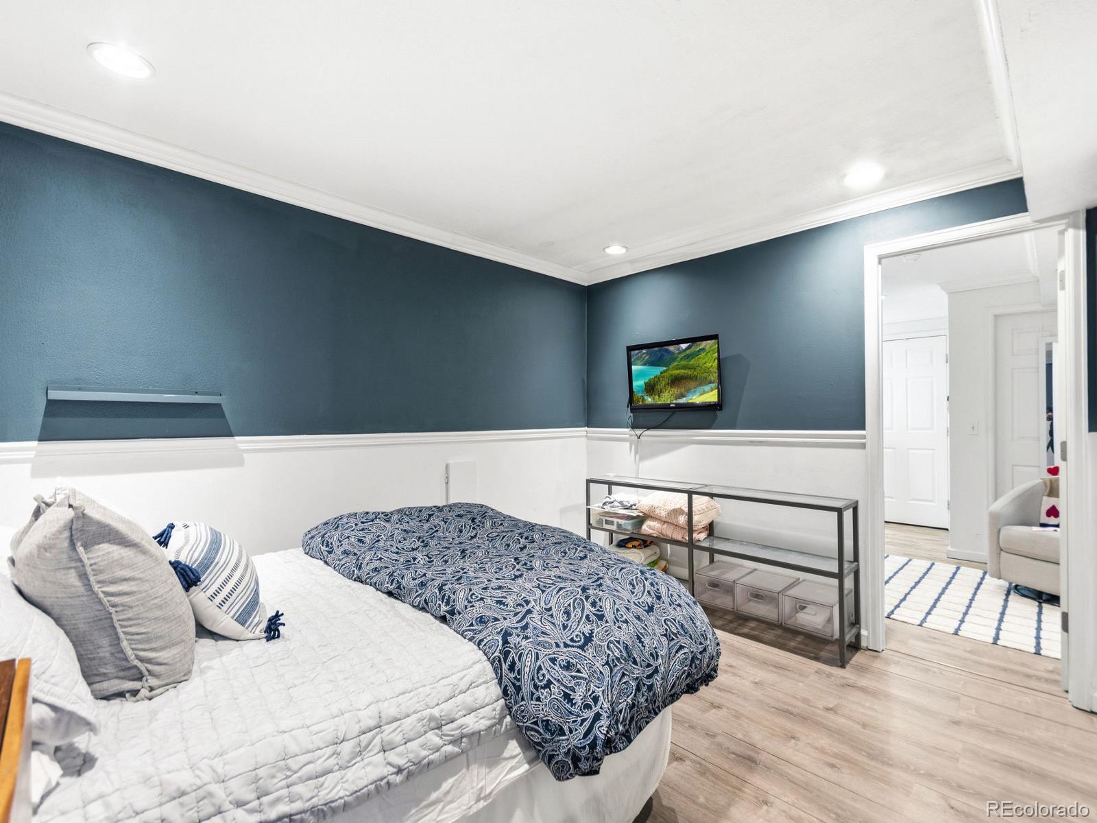 MLS Image #26 for 1605 s kearney street,denver, Colorado