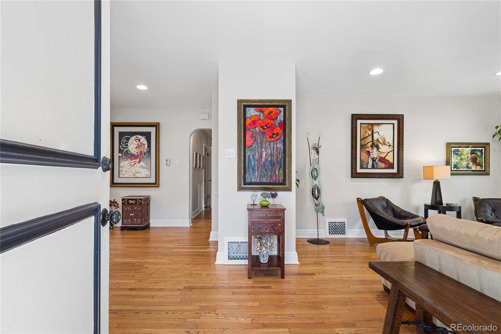MLS Image #26 for 1911 s marion street,denver, Colorado