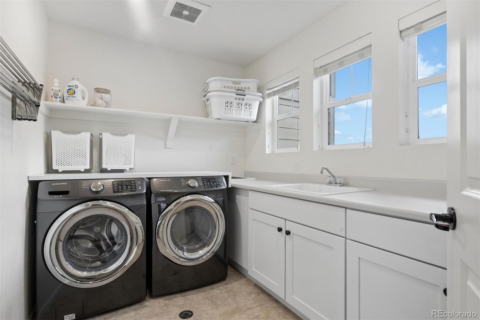 MLS Image #16 for 2118 s teller court,lakewood, Colorado