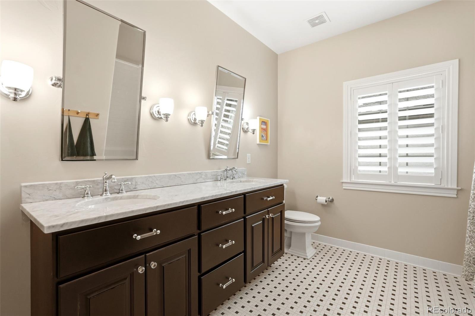 MLS Image #29 for 736  ivy street,denver, Colorado