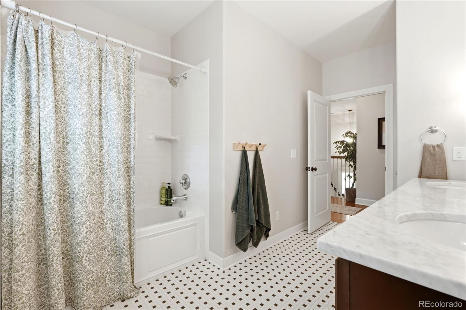 MLS Image #30 for 736  ivy street,denver, Colorado