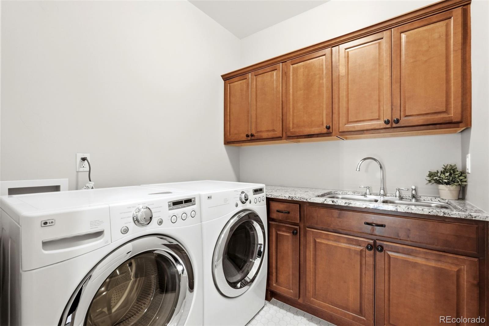 MLS Image #39 for 736  ivy street,denver, Colorado