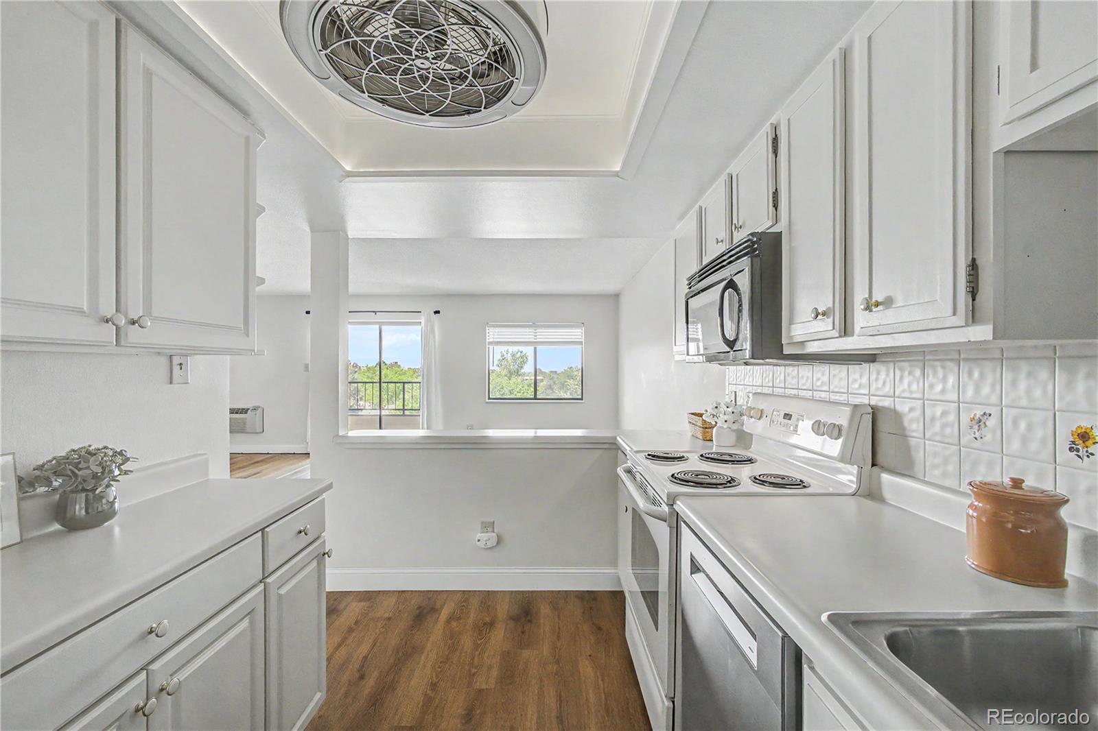 MLS Image #7 for 13800 e marina drive,aurora, Colorado