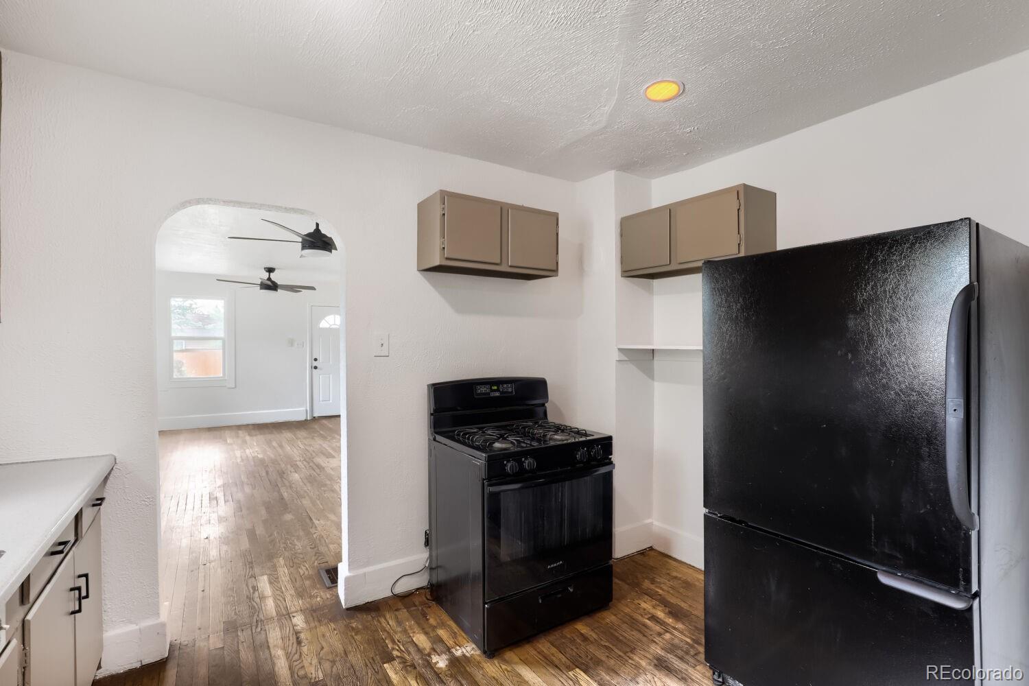 MLS Image #5 for 8015 e 16th avenue,denver, Colorado