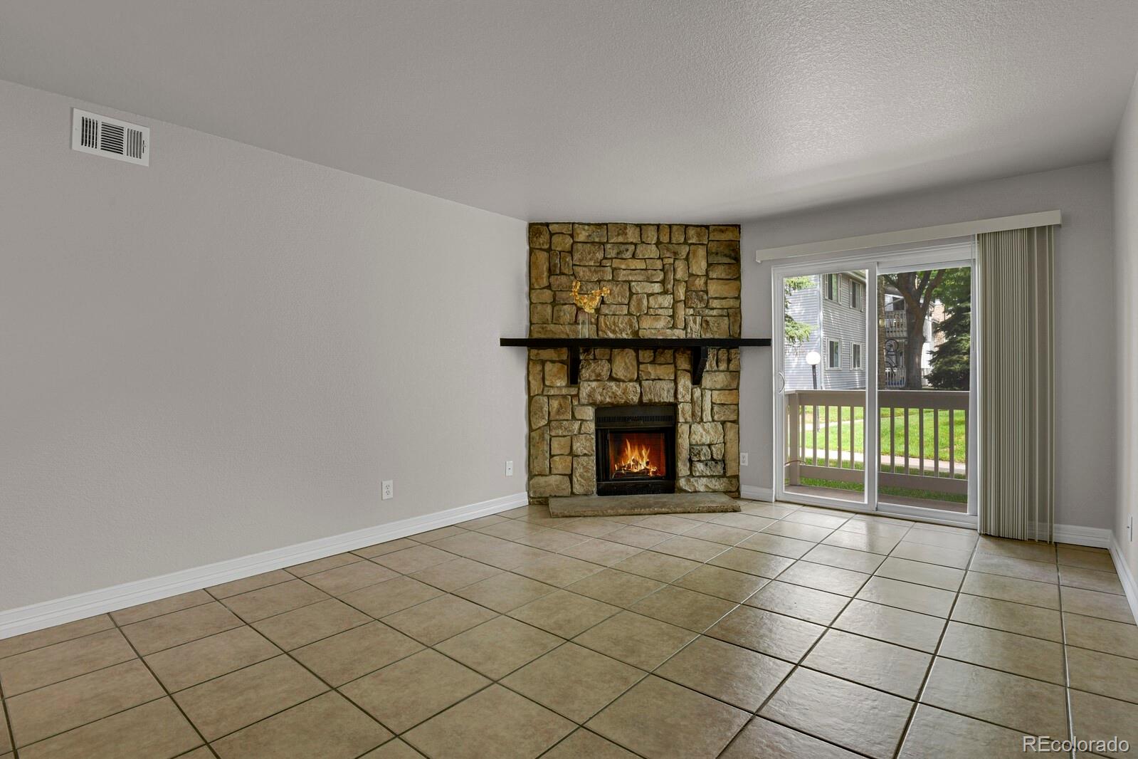 MLS Image #3 for 13200 e jewell avenue 104,aurora, Colorado