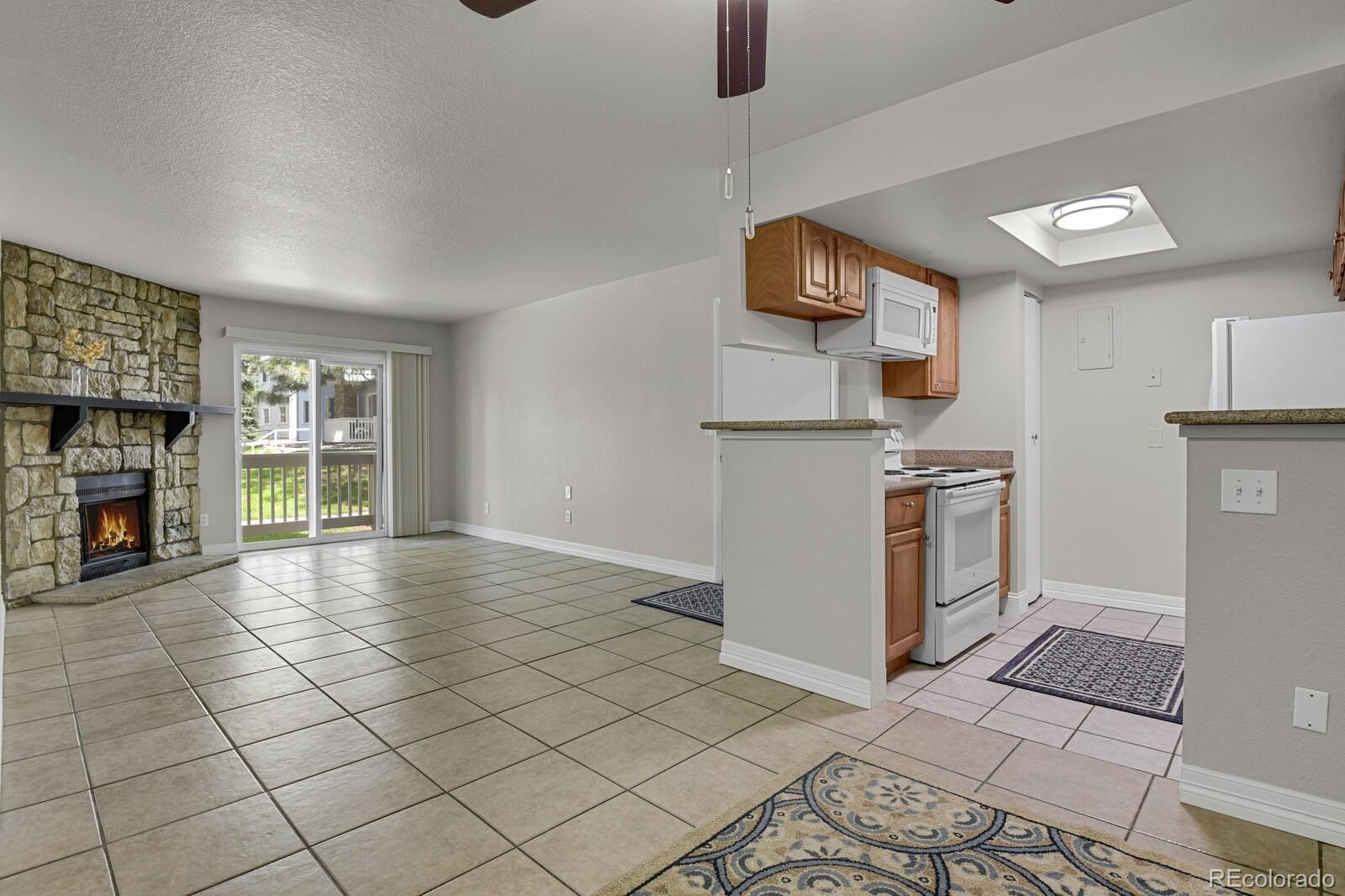 MLS Image #4 for 13200 e jewell avenue 104,aurora, Colorado