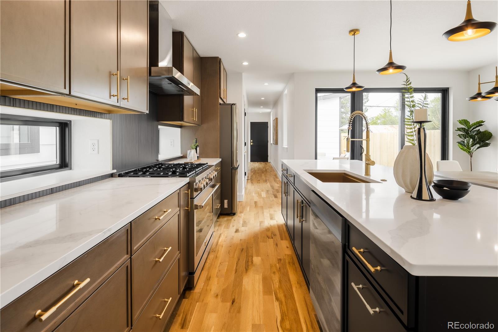 MLS Image #13 for 2280 s bannock street,denver, Colorado