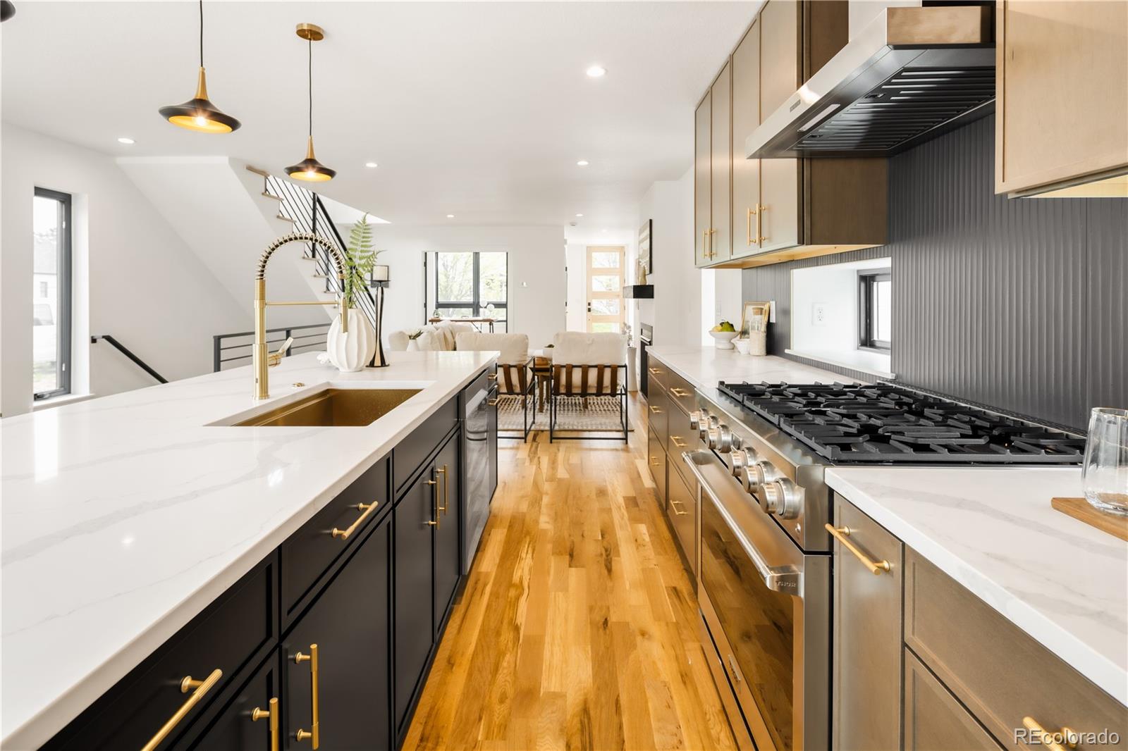 MLS Image #14 for 2280 s bannock street,denver, Colorado