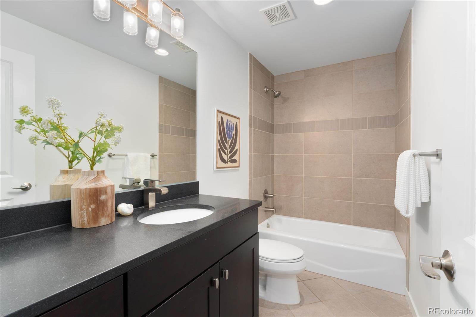 MLS Image #18 for 2155 s logan street,denver, Colorado