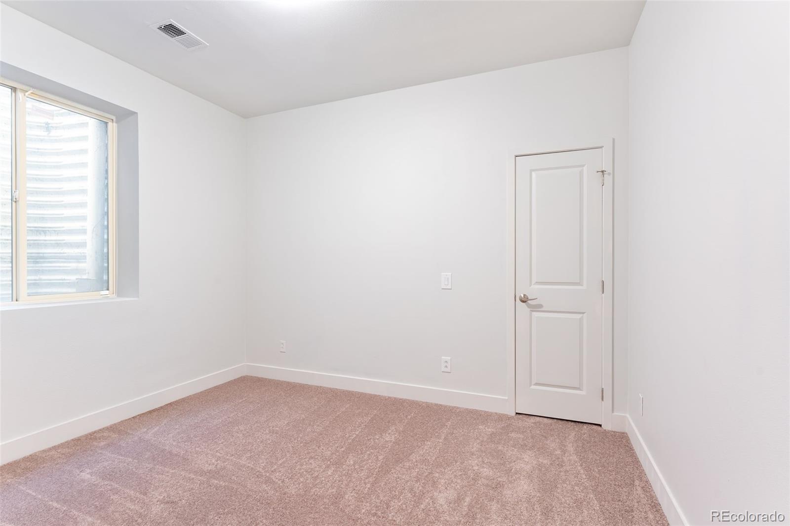 MLS Image #28 for 2155 s logan street,denver, Colorado