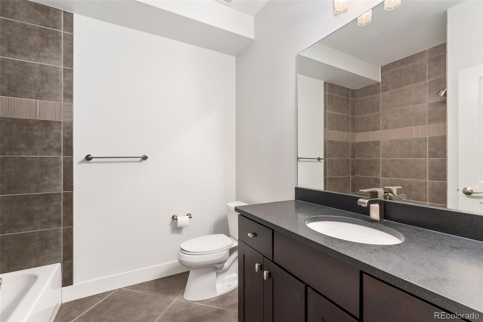 MLS Image #29 for 2155 s logan street,denver, Colorado