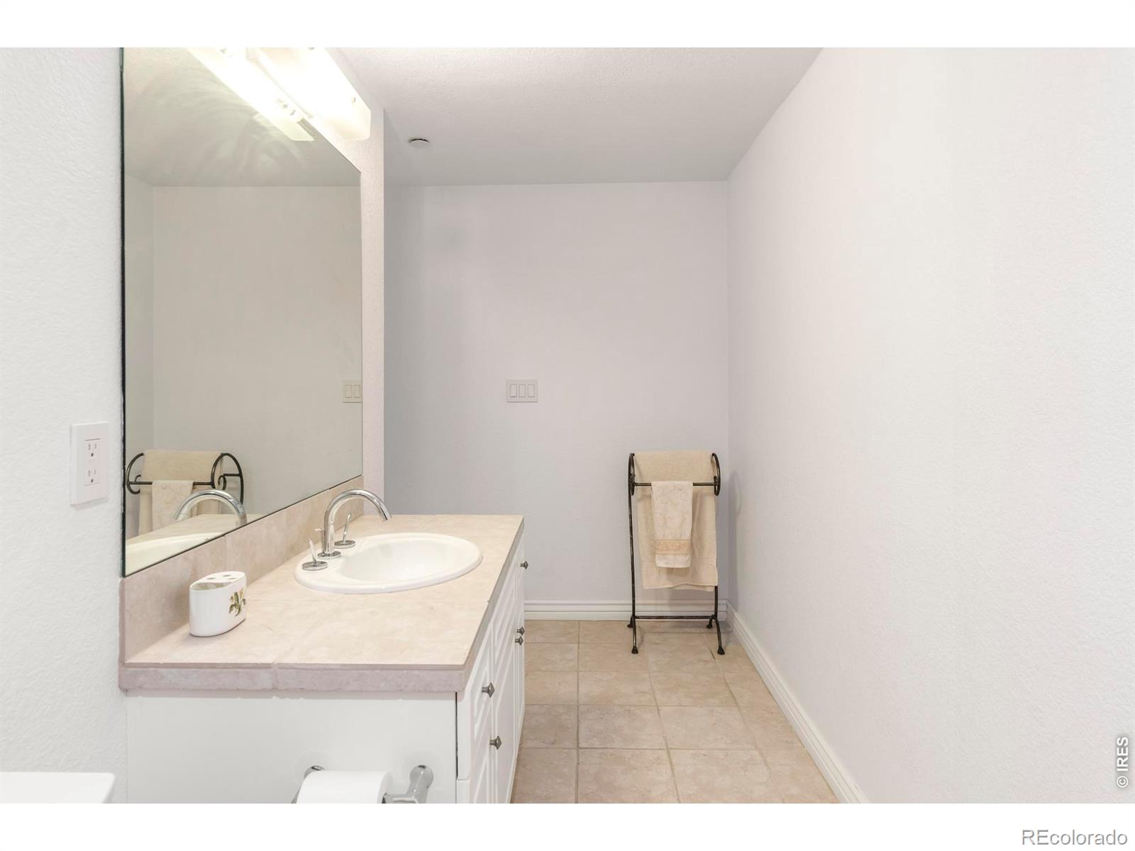 MLS Image #37 for 3917  orchard court,boulder, Colorado