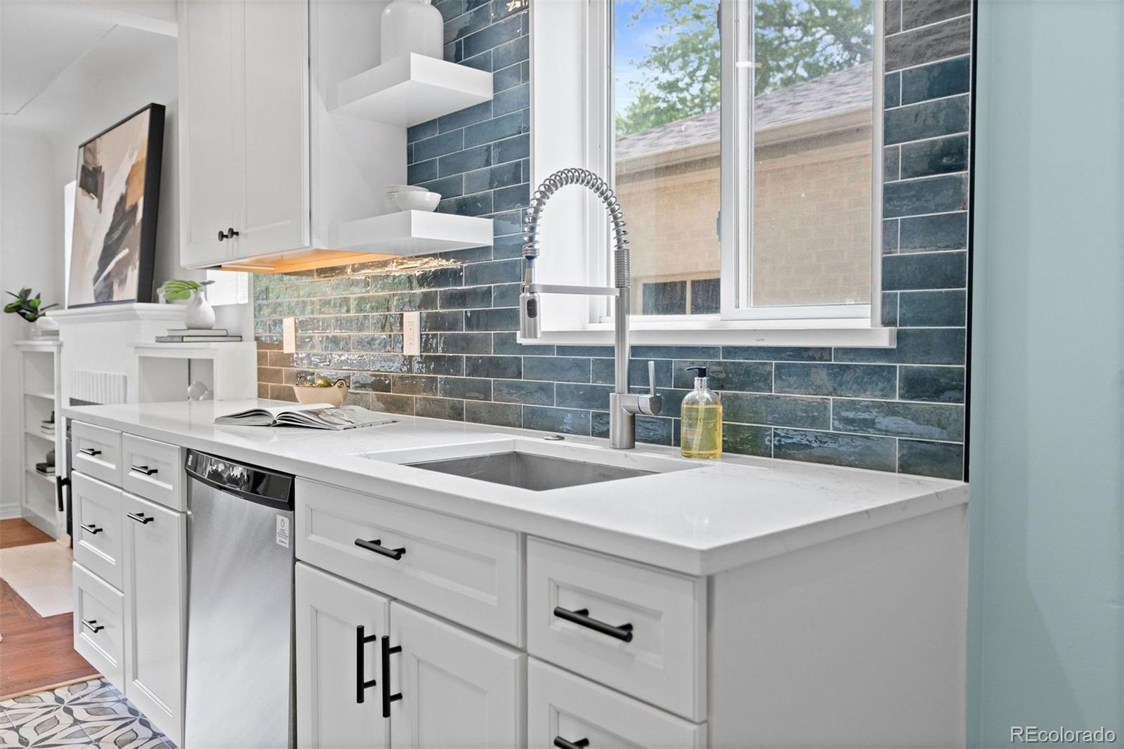 MLS Image #12 for 795  jasmine street,denver, Colorado