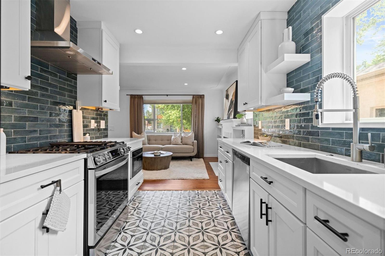 MLS Image #14 for 795  jasmine street,denver, Colorado