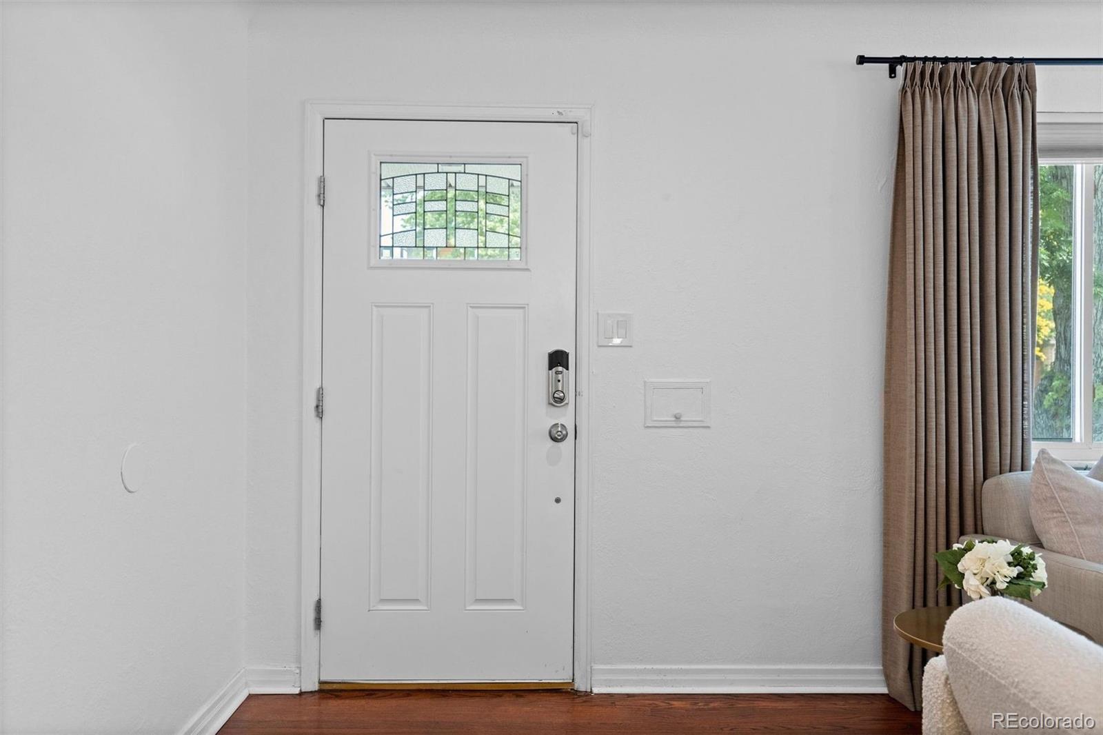 MLS Image #5 for 795  jasmine street,denver, Colorado