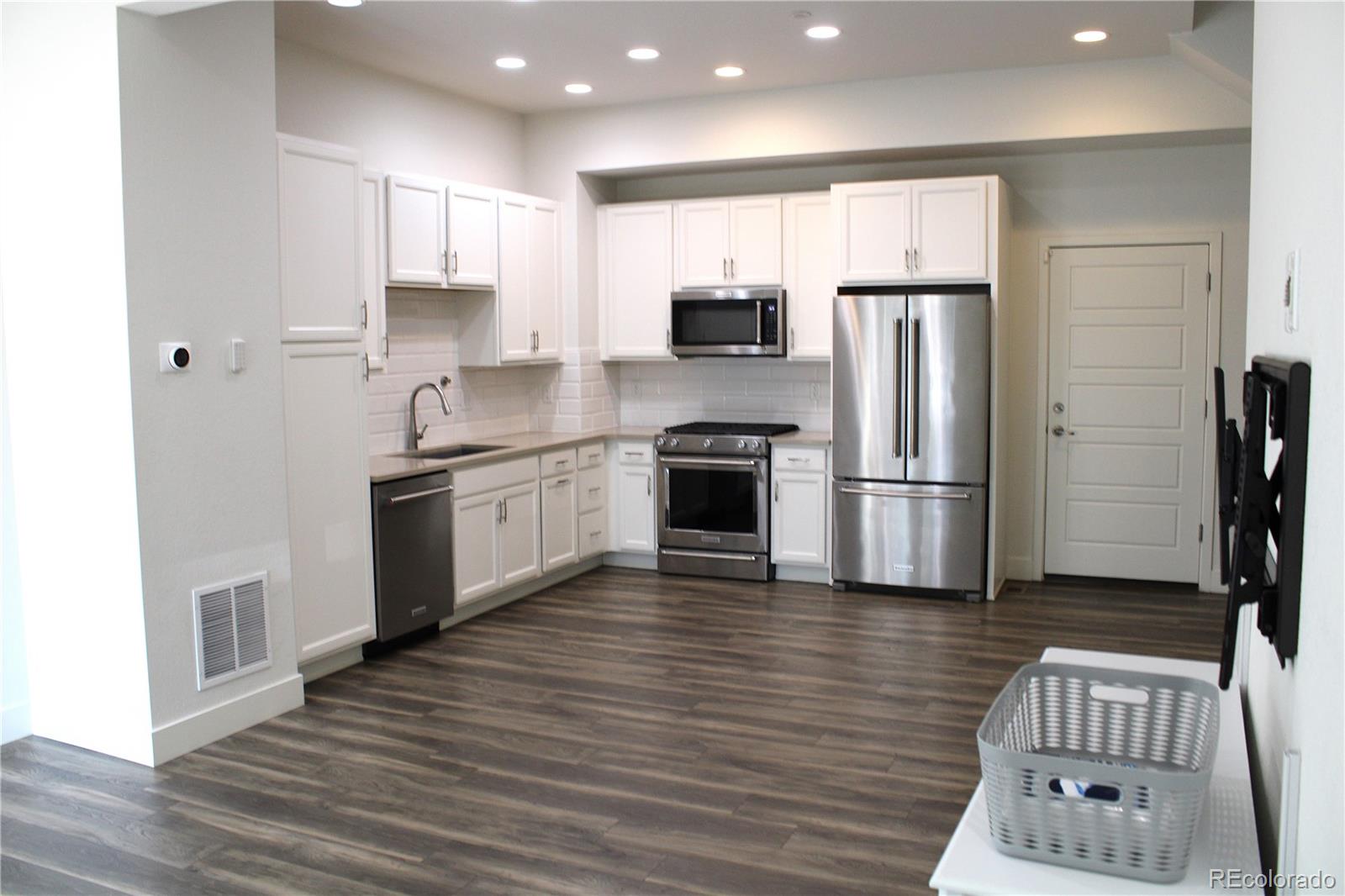 MLS Image #49 for 2214  central park way,superior, Colorado