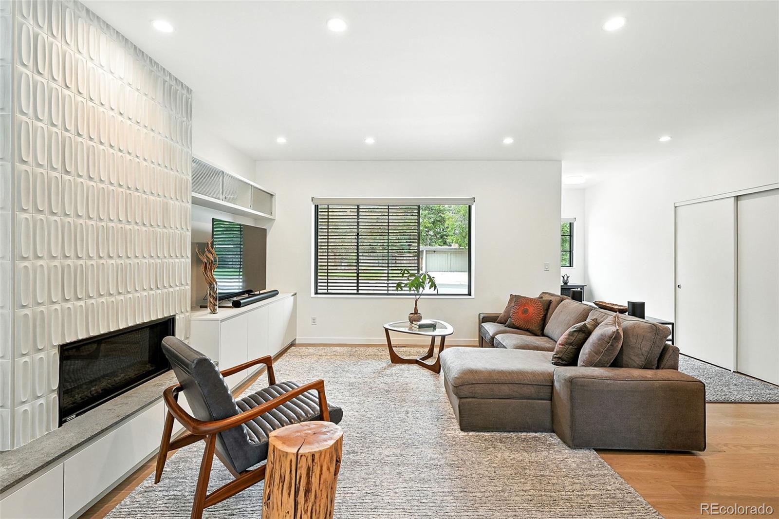 MLS Image #15 for 3010 s franklin street,denver, Colorado
