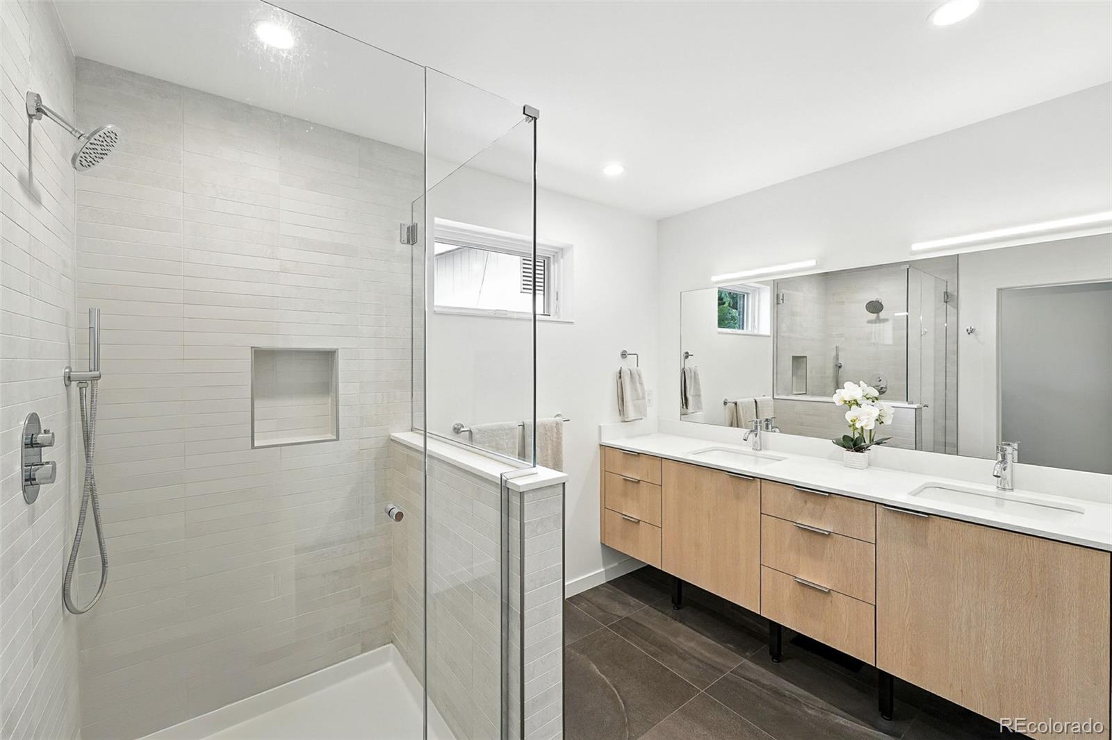 MLS Image #20 for 3010 s franklin street,denver, Colorado
