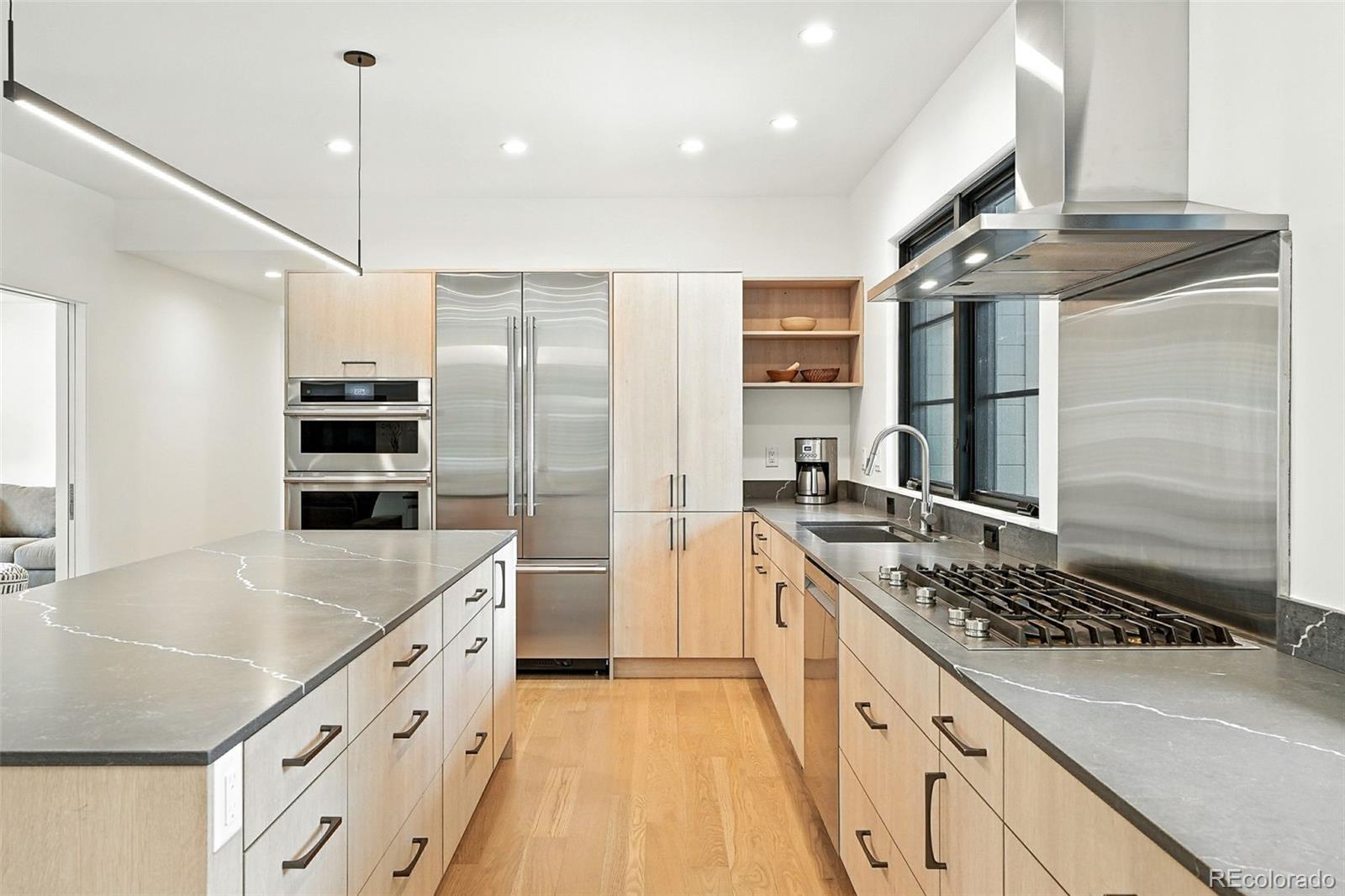 MLS Image #5 for 3010 s franklin street,denver, Colorado