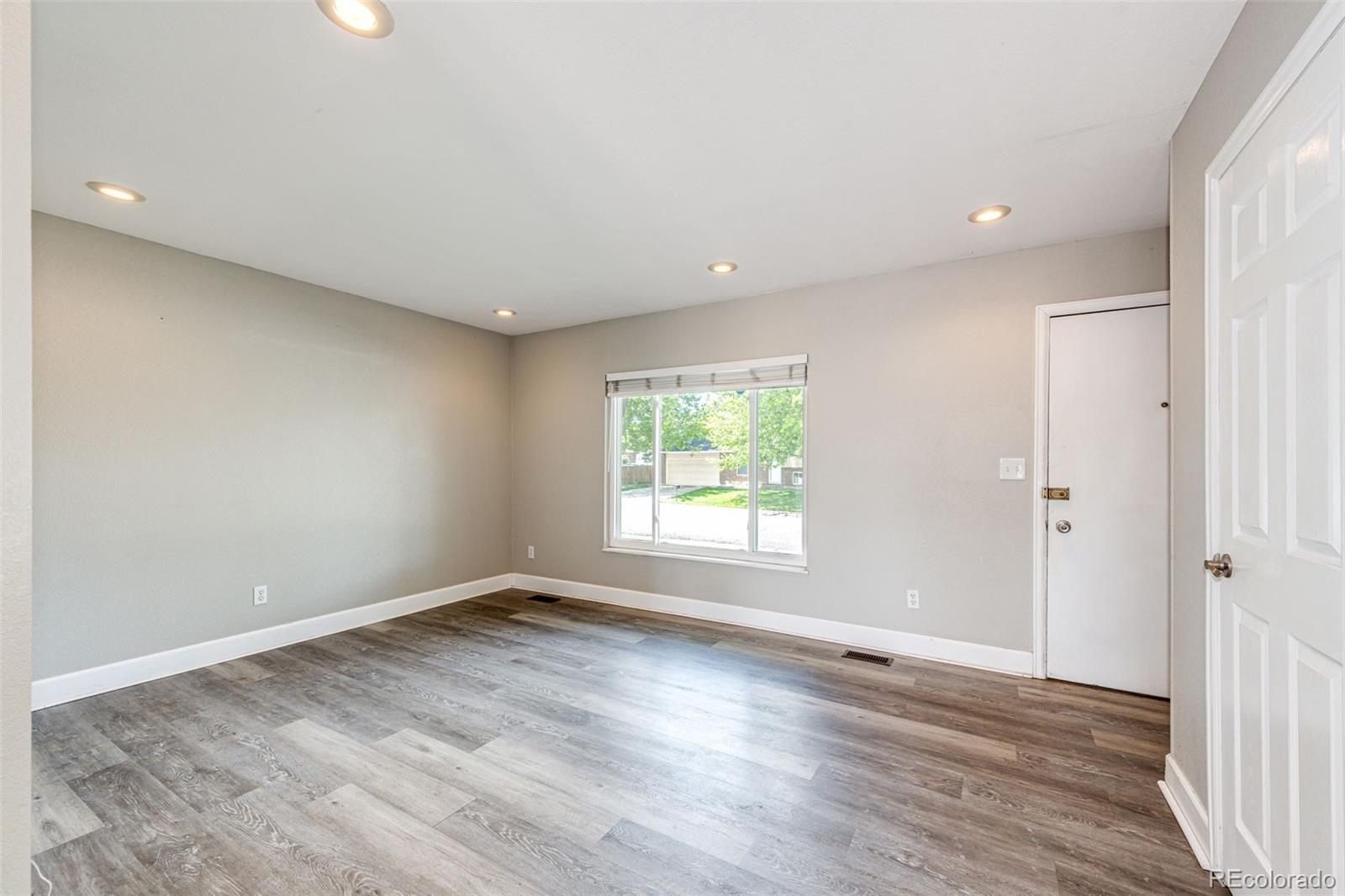 MLS Image #4 for 4674 s estes street,littleton, Colorado
