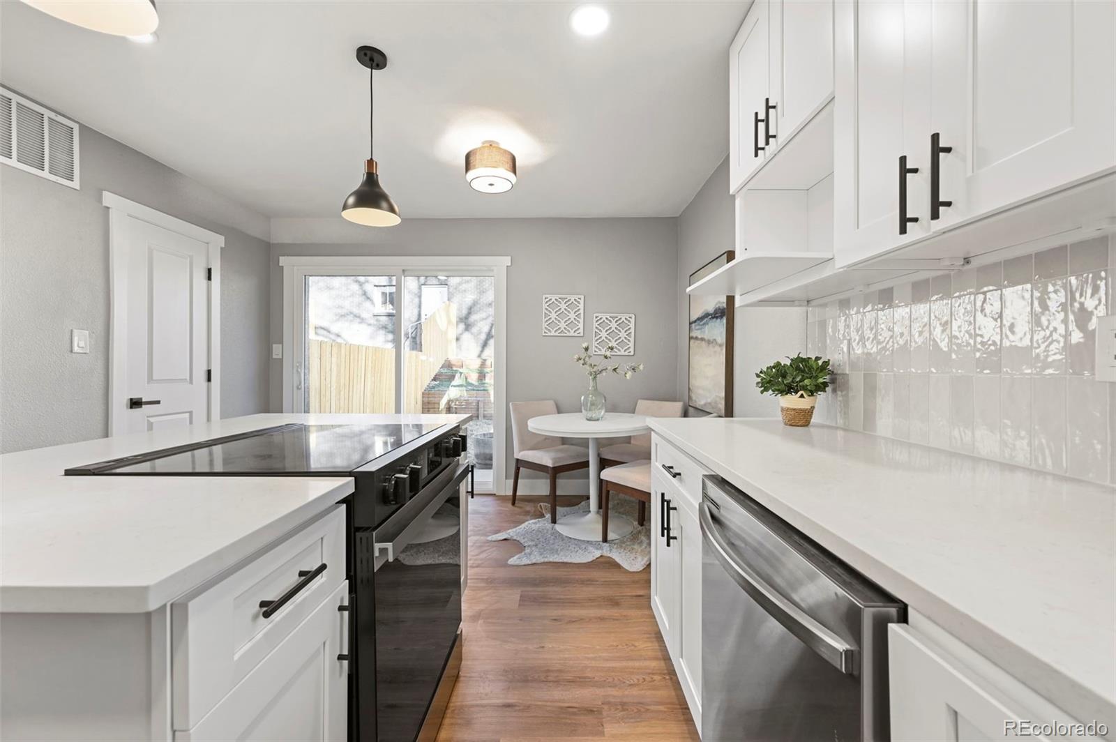 MLS Image #13 for 2890 s sherman street,englewood, Colorado