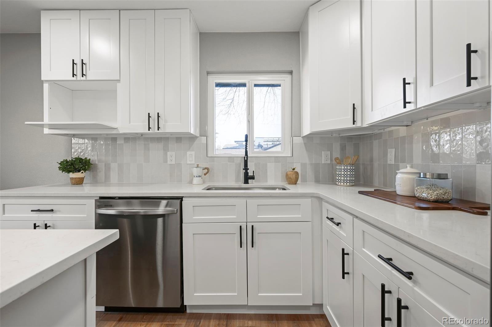 MLS Image #16 for 2890 s sherman street,englewood, Colorado