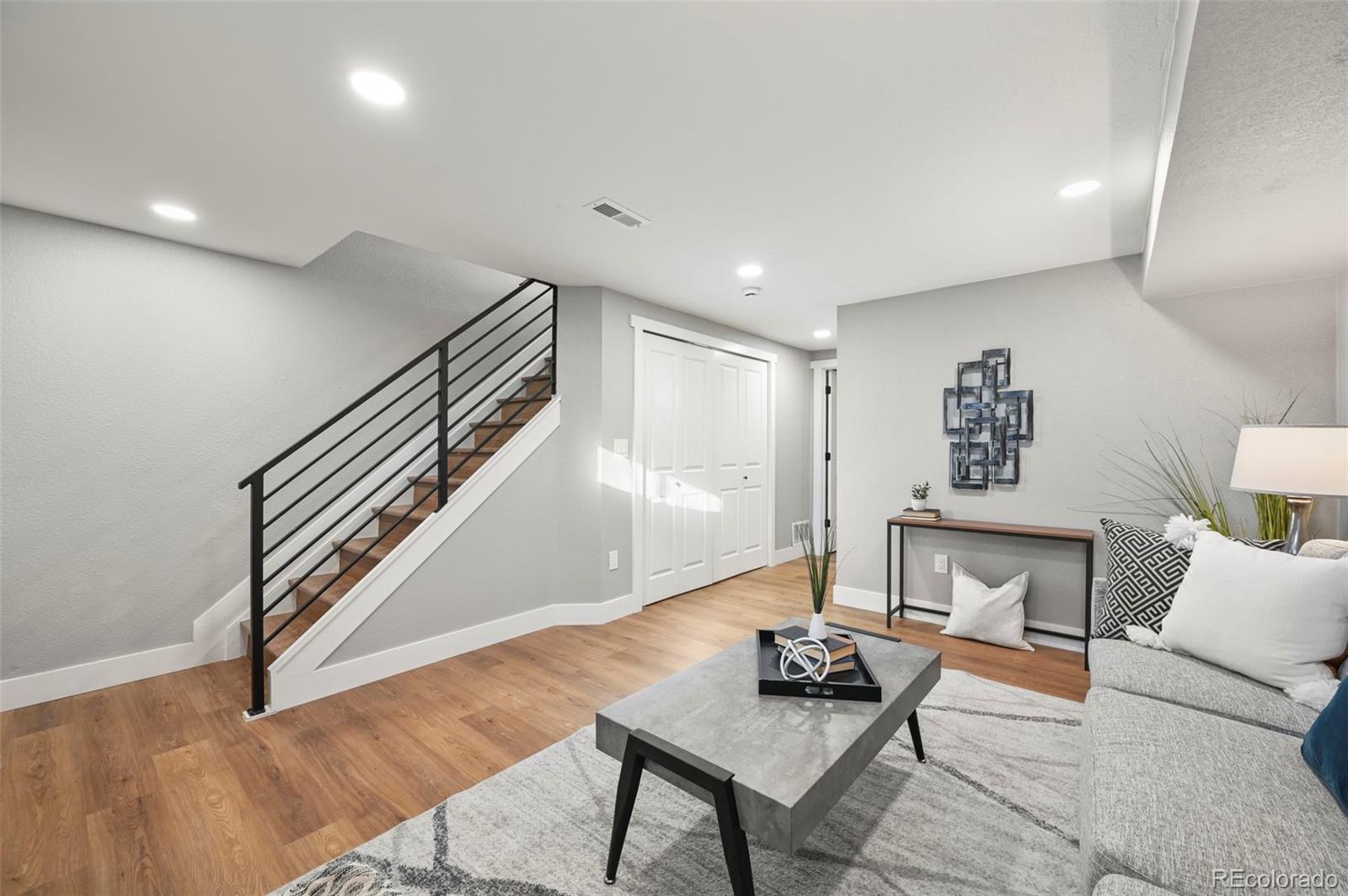 MLS Image #2 for 2890 s sherman street,englewood, Colorado