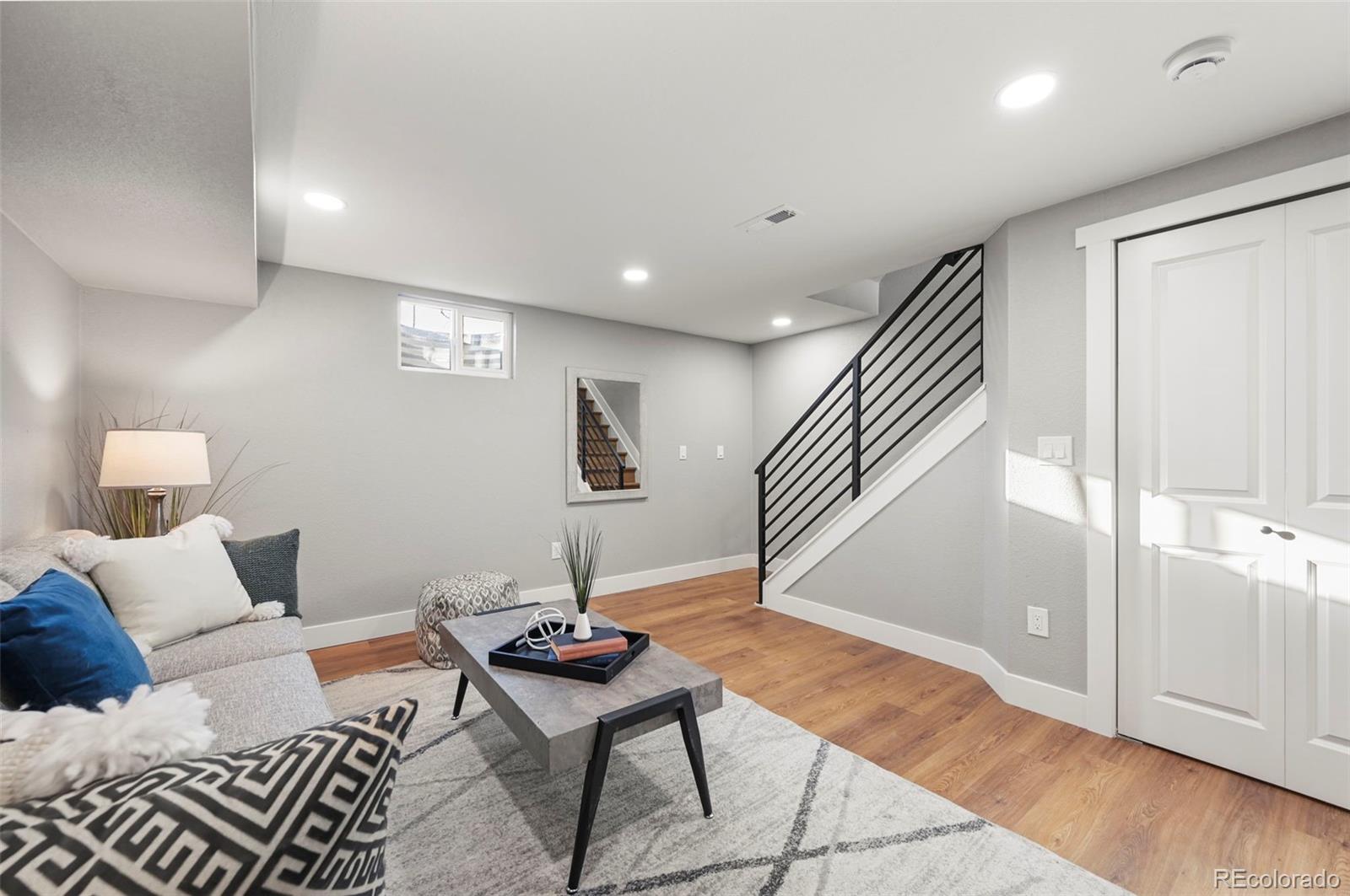 MLS Image #4 for 2890 s sherman street,englewood, Colorado