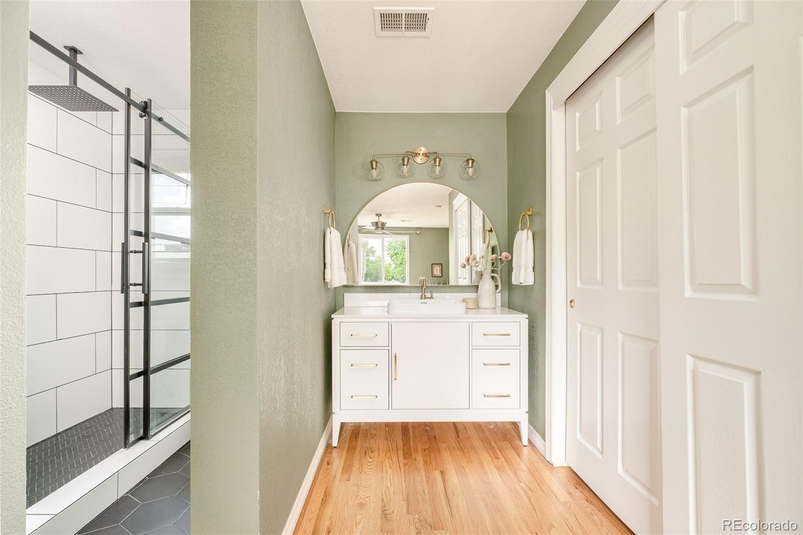 MLS Image #23 for 1989 s kearney way,denver, Colorado