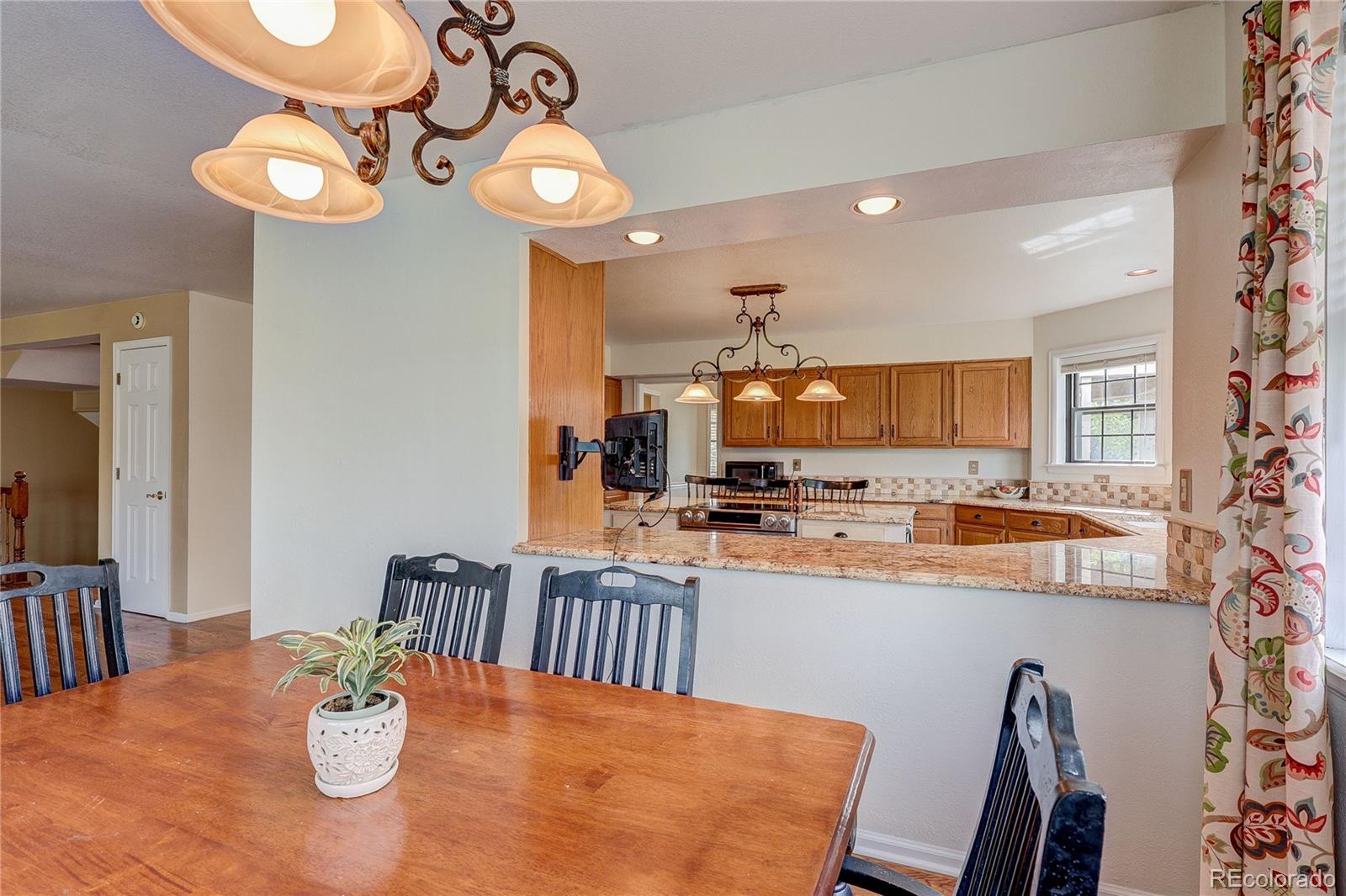 MLS Image #14 for 5231 s zinnia court,littleton, Colorado