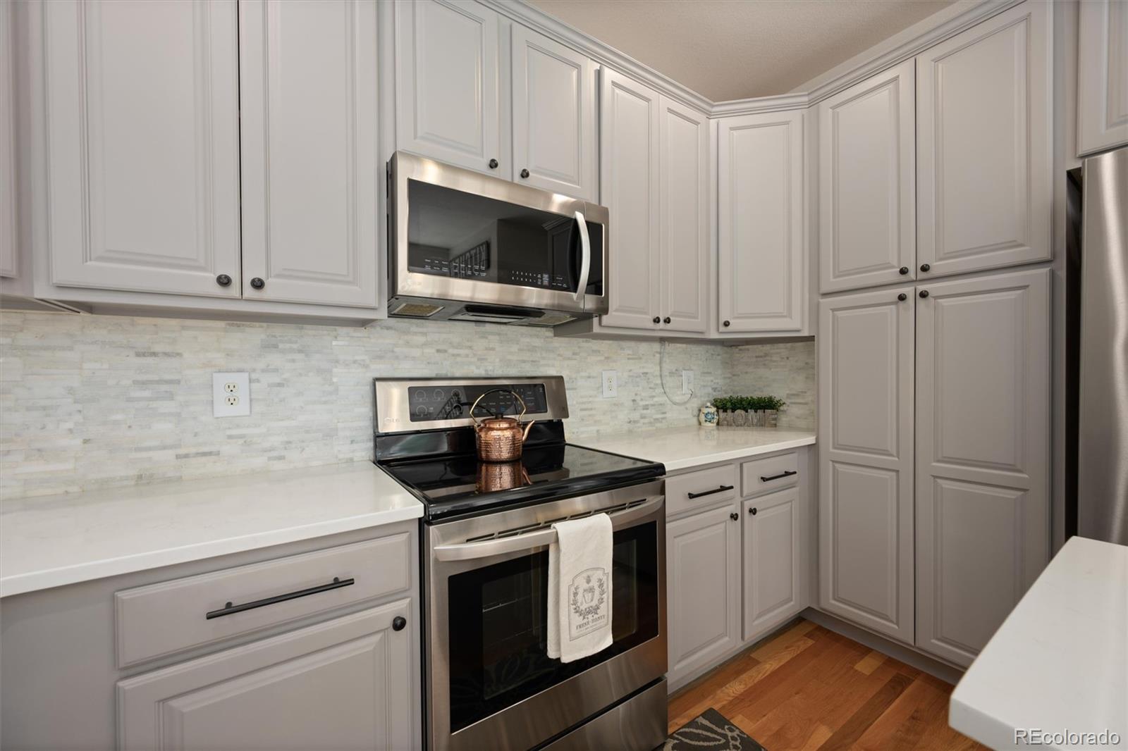 MLS Image #11 for 110  brush lane,johnstown, Colorado