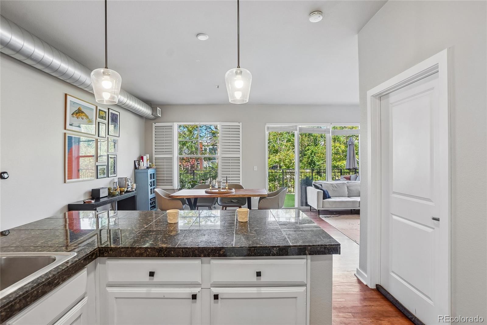 MLS Image #14 for 1441  central street,denver, Colorado