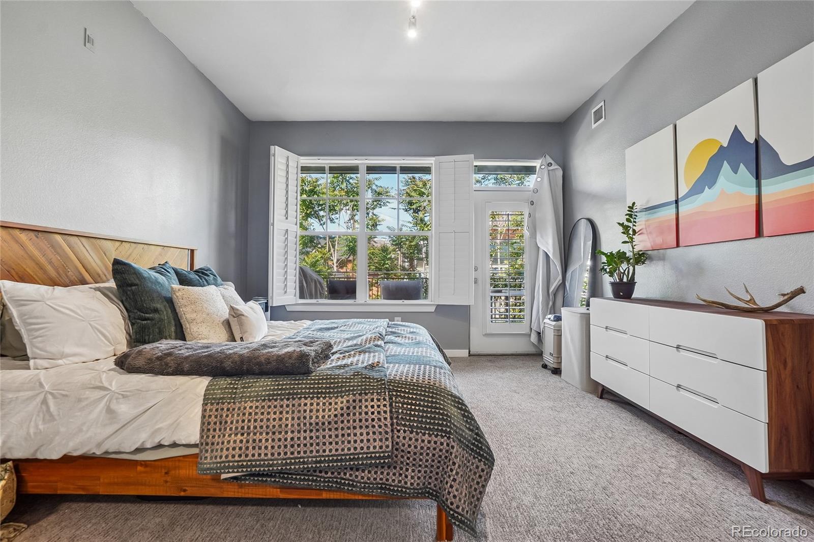 MLS Image #17 for 1441  central street,denver, Colorado