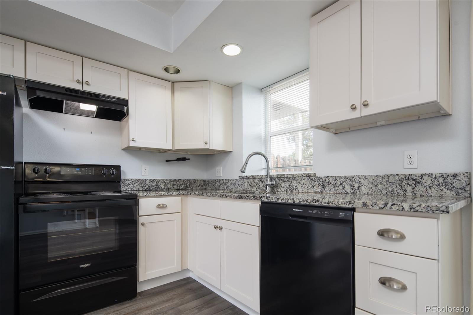 MLS Image #12 for 17136 e tennessee drive ,aurora, Colorado