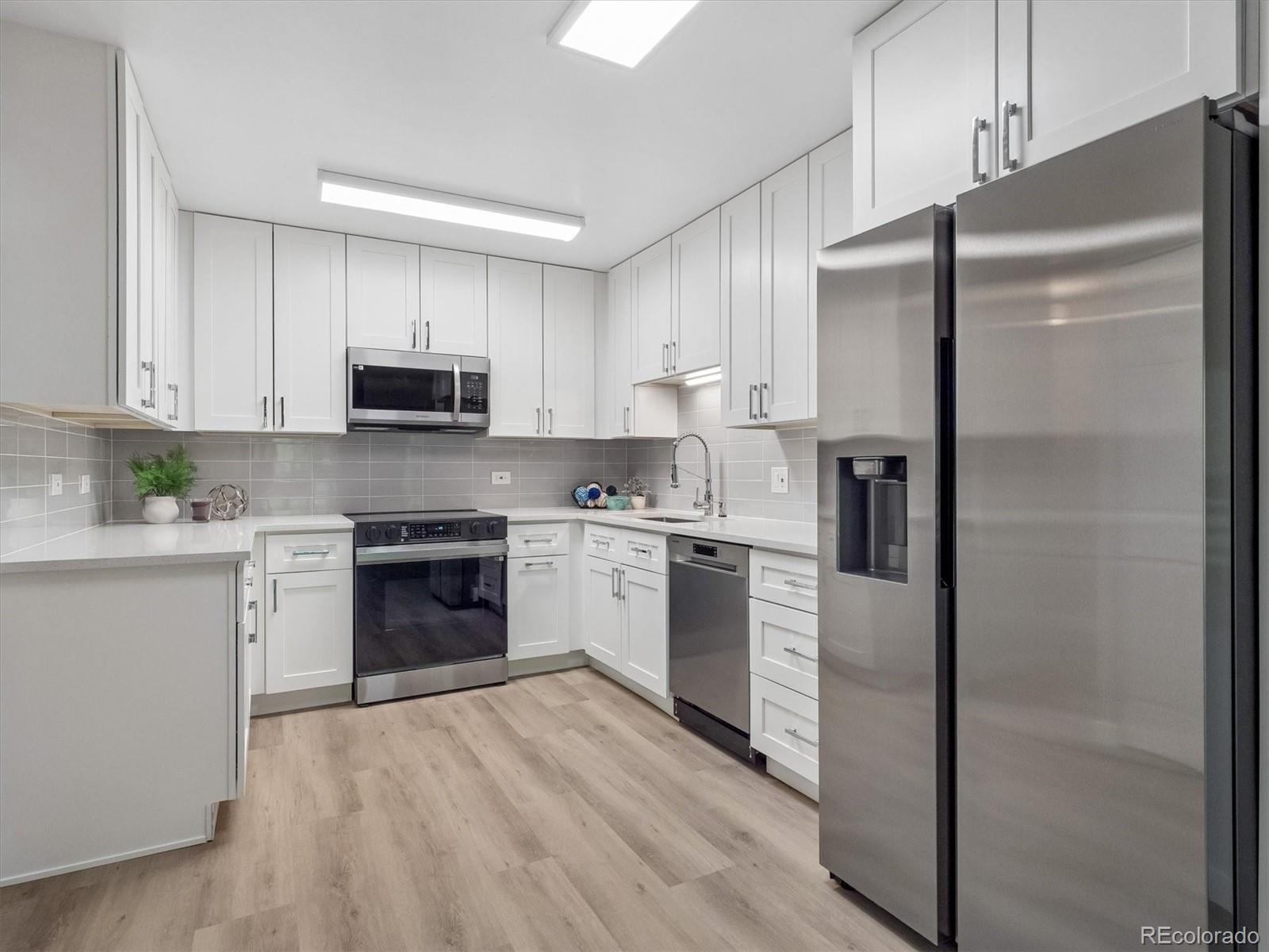 MLS Image #3 for 635 s alton way,denver, Colorado