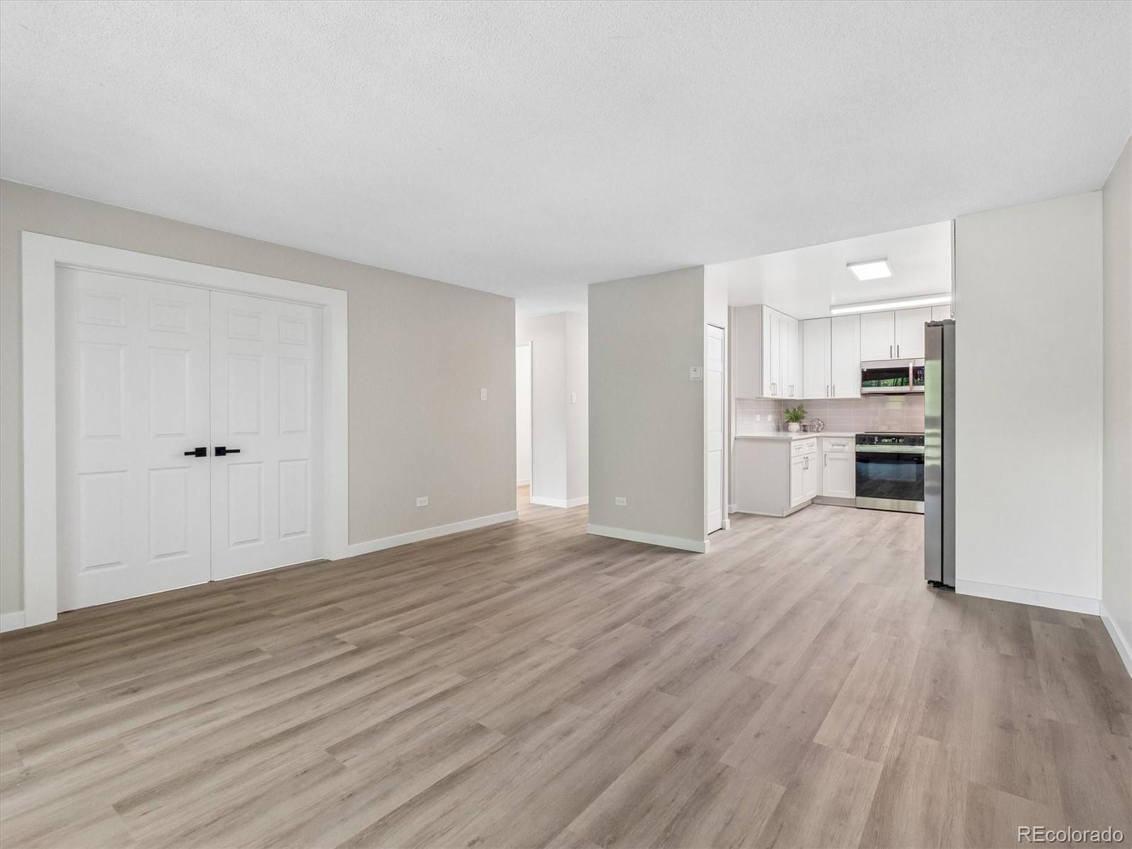 MLS Image #7 for 635 s alton way,denver, Colorado