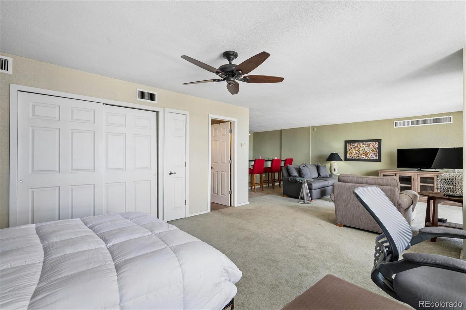MLS Image #6 for 1020  15th street,denver, Colorado