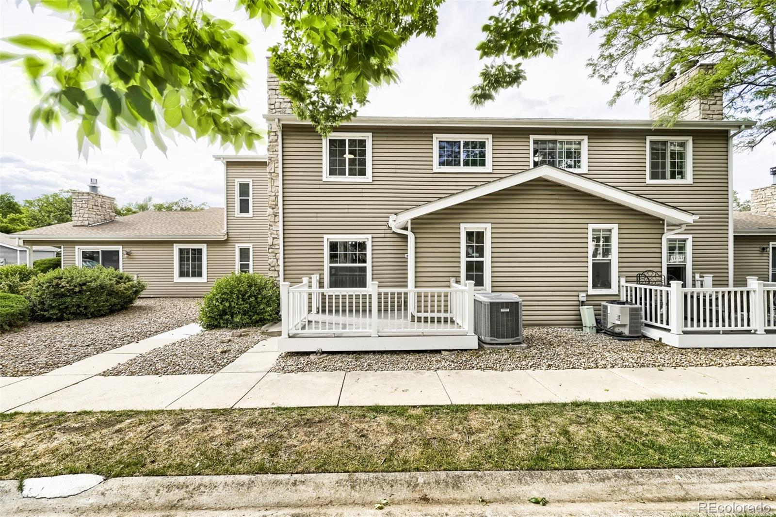 MLS Image #2 for 8462  everett way,arvada, Colorado