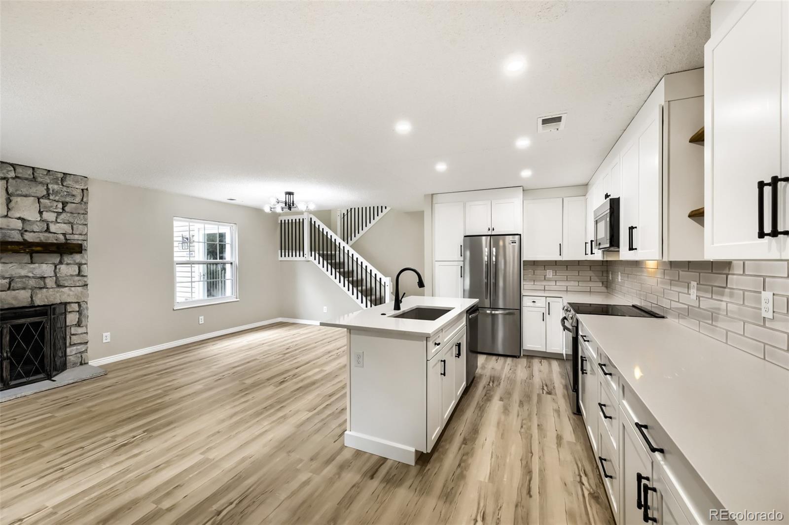 MLS Image #3 for 8462  everett way,arvada, Colorado
