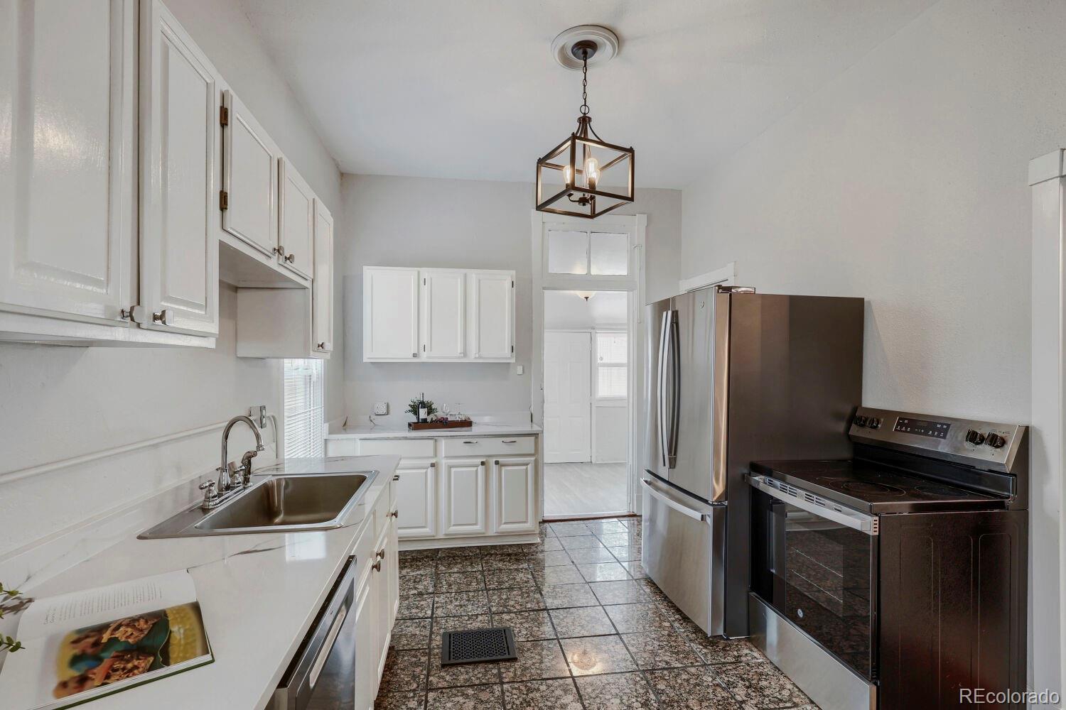 MLS Image #12 for 2622 n downing street,denver, Colorado