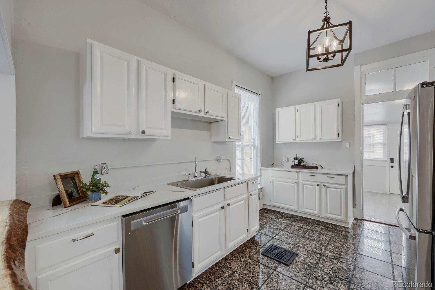 MLS Image #9 for 2622 n downing street,denver, Colorado