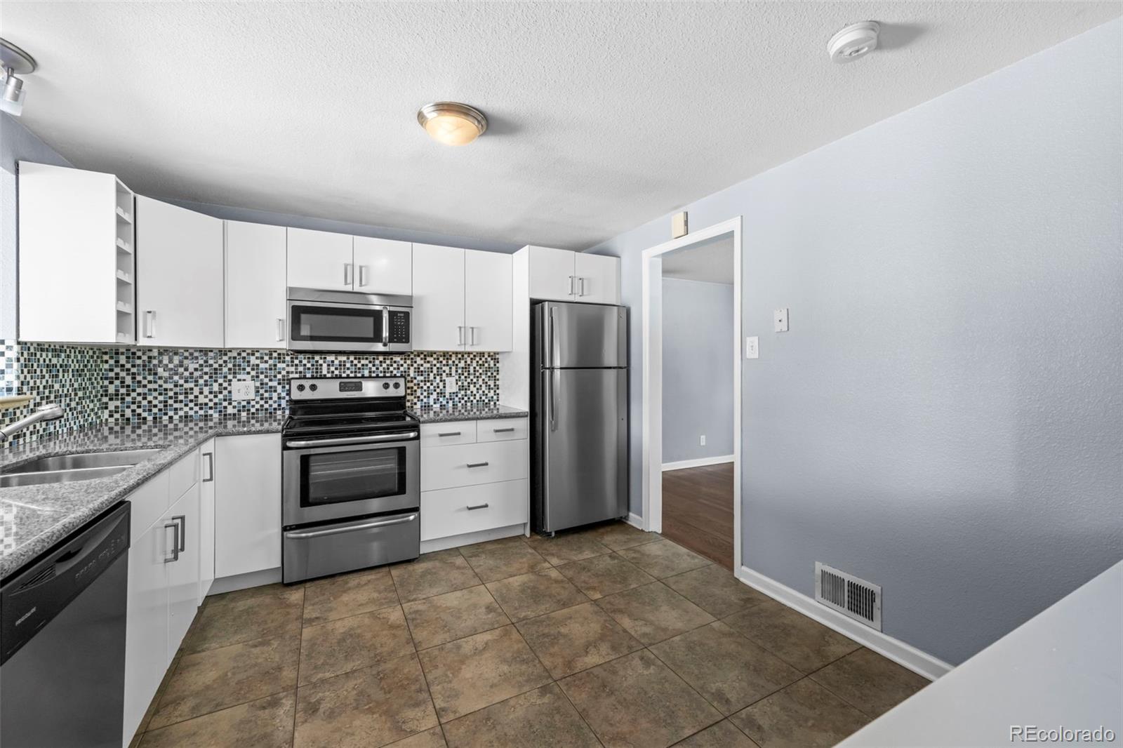 MLS Image #11 for 1361 s tejon street,denver, Colorado