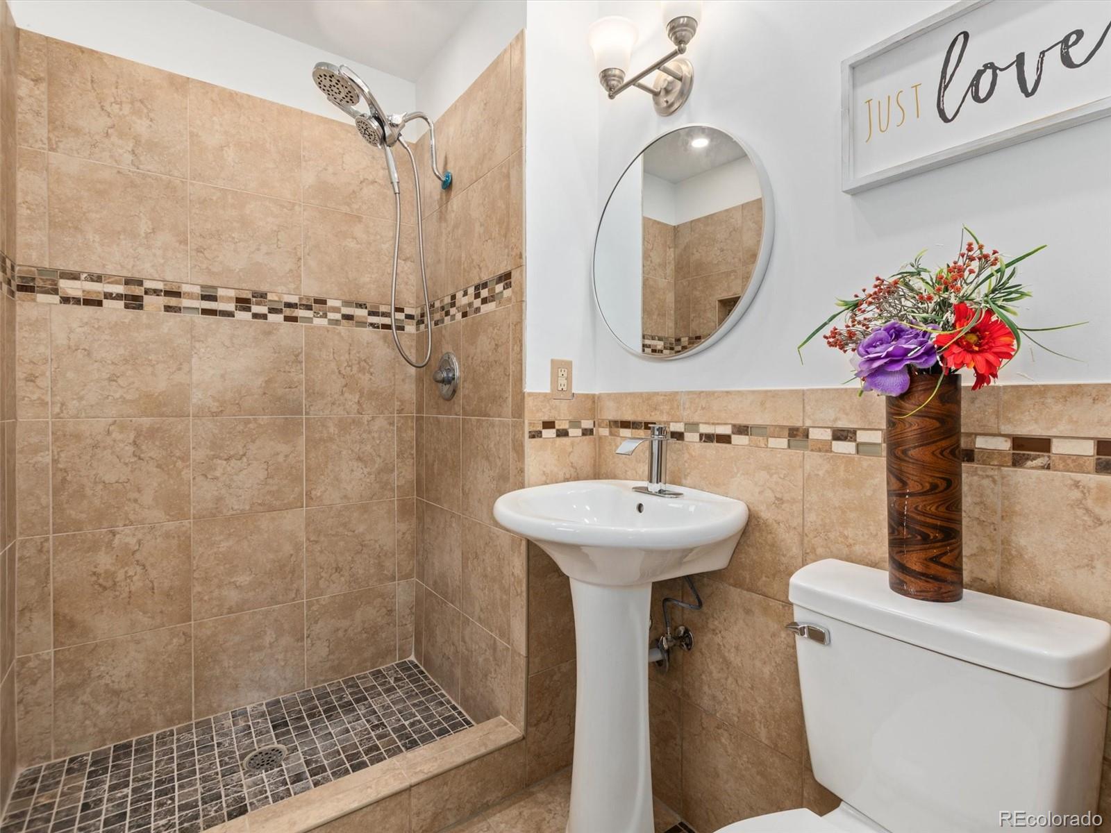 MLS Image #18 for 6562 e cornell avenue,denver, Colorado