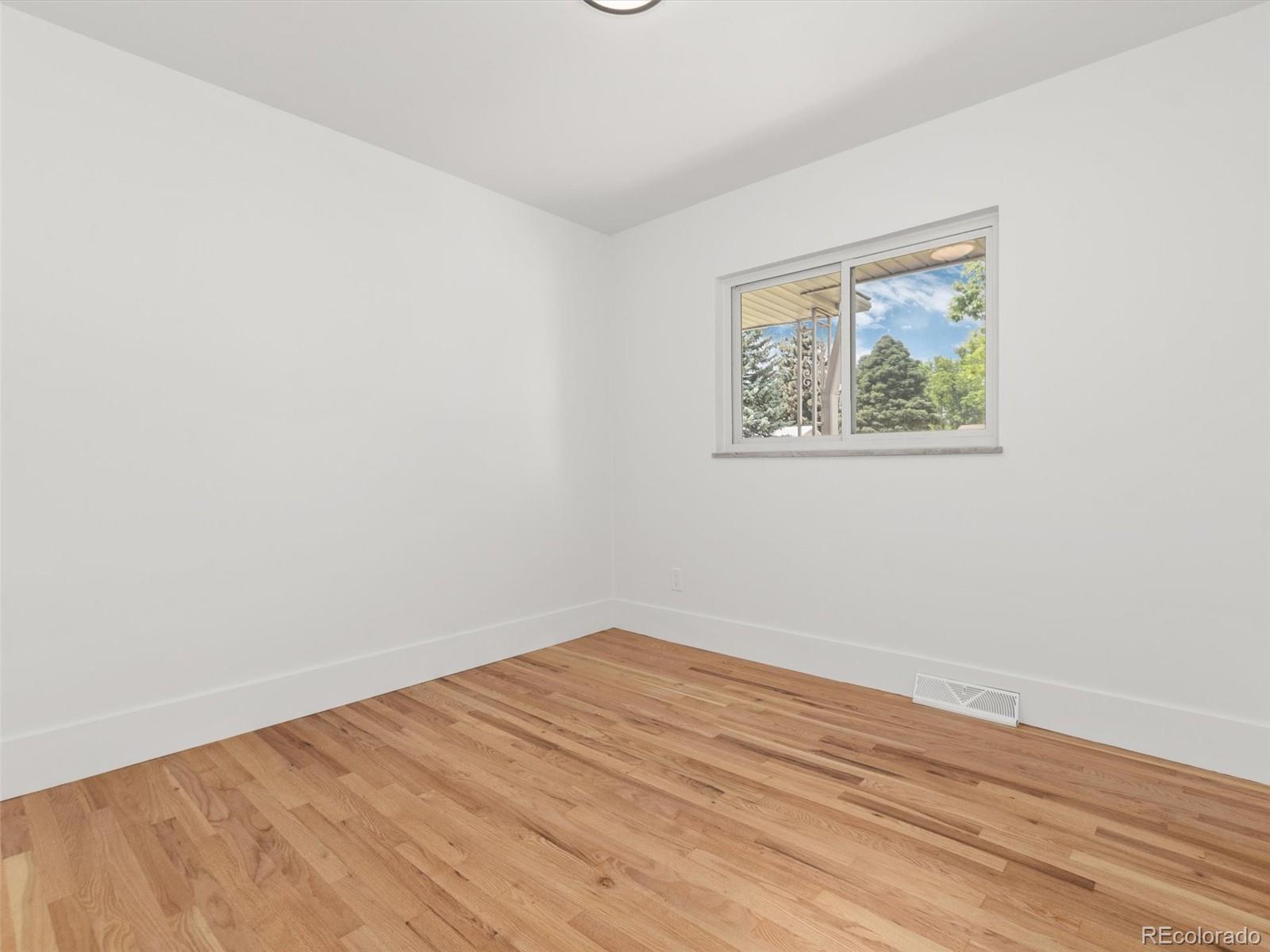 MLS Image #20 for 6562 e cornell avenue,denver, Colorado