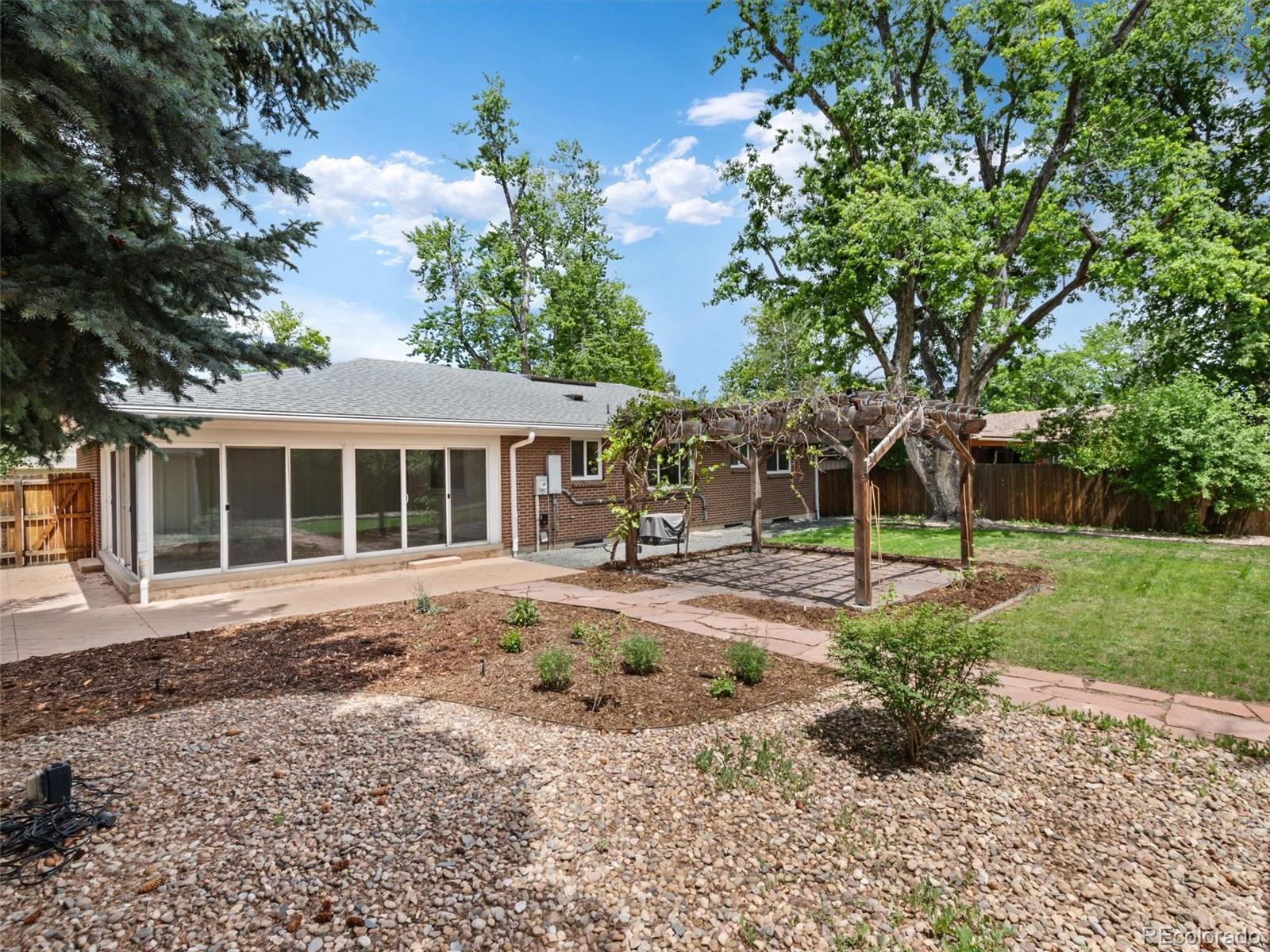 MLS Image #35 for 6562 e cornell avenue,denver, Colorado