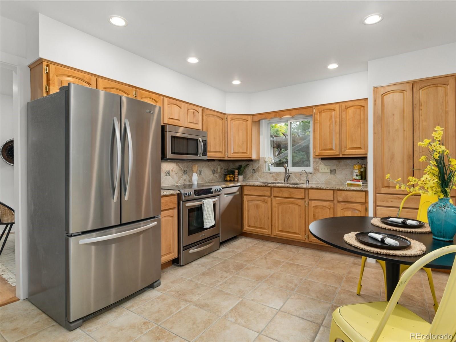 MLS Image #5 for 6562 e cornell avenue,denver, Colorado