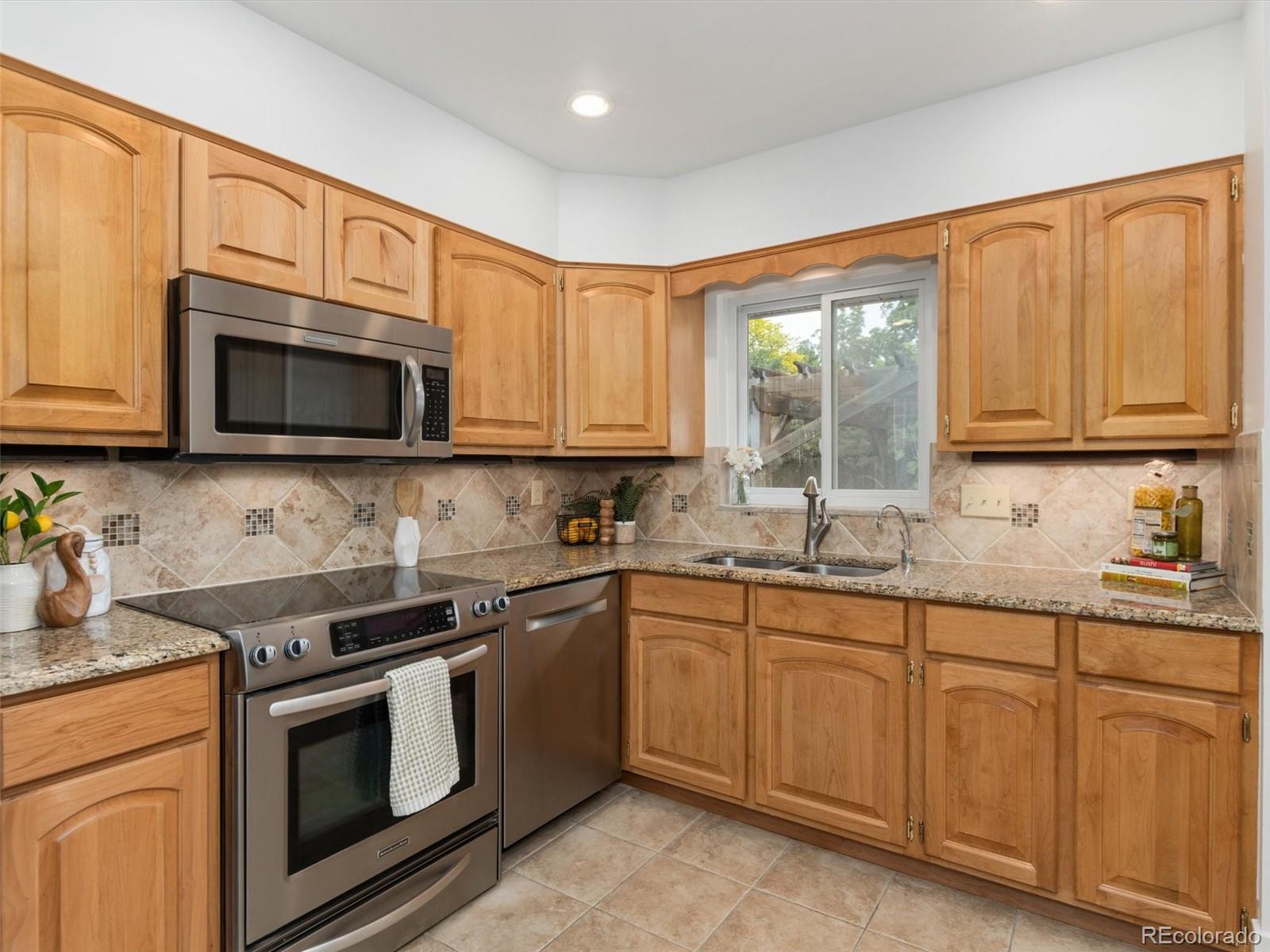 MLS Image #6 for 6562 e cornell avenue,denver, Colorado