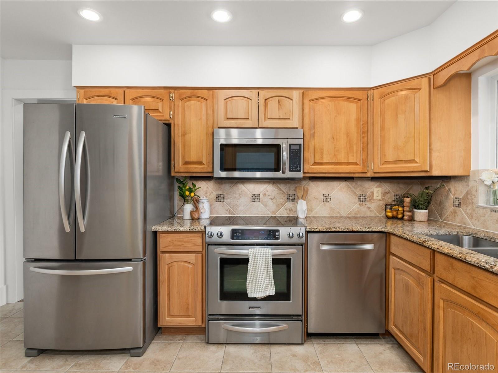 MLS Image #8 for 6562 e cornell avenue,denver, Colorado