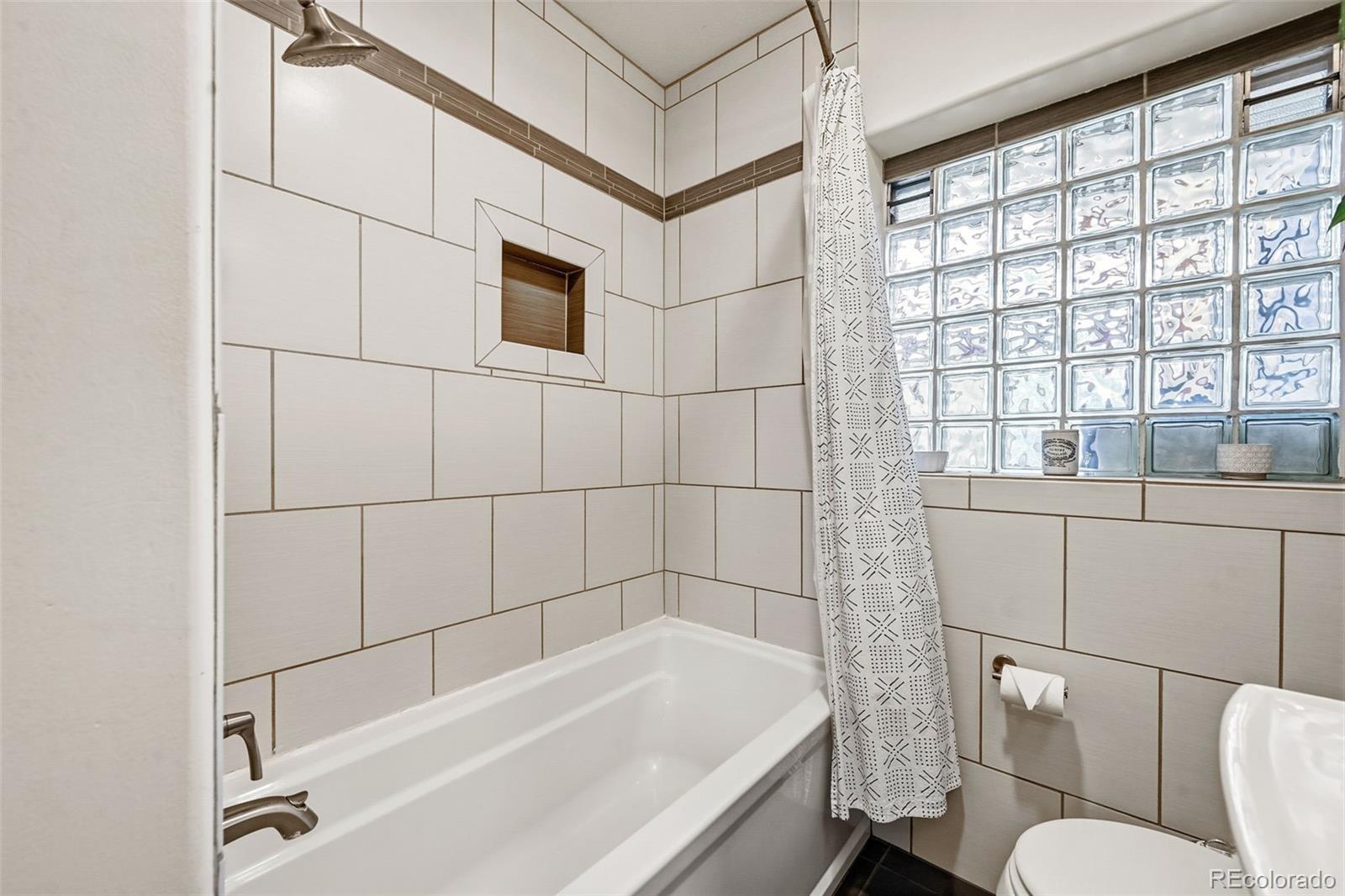 MLS Image #15 for 5075 w moncrieff place,denver, Colorado