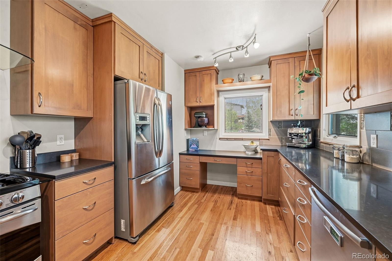 MLS Image #9 for 5075 w moncrieff place,denver, Colorado